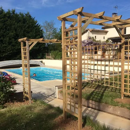Wisteria & Jasmine Holiday home