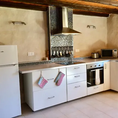 Wisteria & Jasmine Genouille (Vienne)