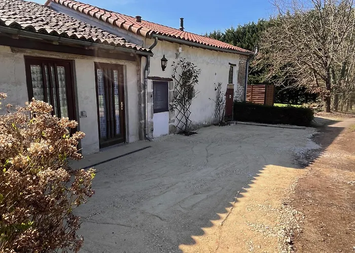 Wisteria & Jasmine Genouille (Vienne)