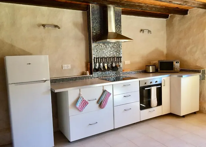 Wisteria & Jasmine Genouille (Vienne)