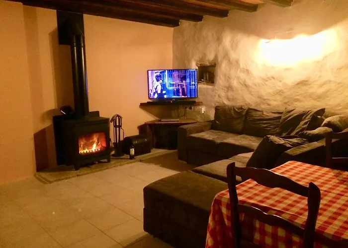 Wisteria & Jasmine Сasa de vacaciones *